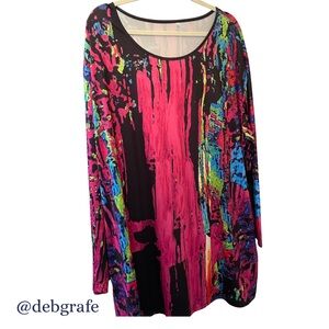 Abstract Print Tunic. Size 5X P2P:31” L:36”Long Sleeve & Slant Pockets Top